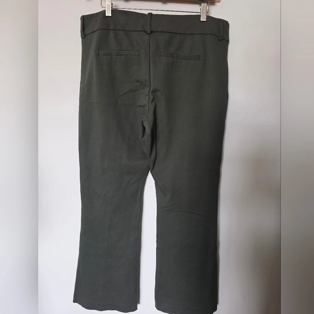 NWOT Studio By TORRID Dark Green Trouser Boot Size 16R‎